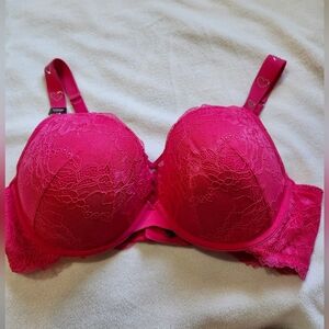 Torrid Xo Plunge Lace Underwire Bra.